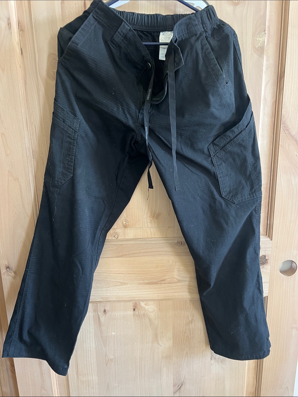 High-Rise Black Women’s Jeans with Utility Pockets